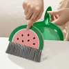 Mini desktop broom set, table sweeping tools, children and primary school students' dustpan combination, office garbage shovel Application Scenario